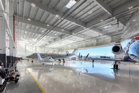 Project Profile Jet Aviation And Gulfstream Hangars Tilt Up Concrete Association