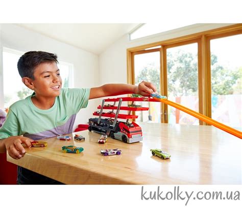 Большой грузовик автовоз машин Хот вилс купить Mega Hauler Truck Hot Wheels заказать трейлер