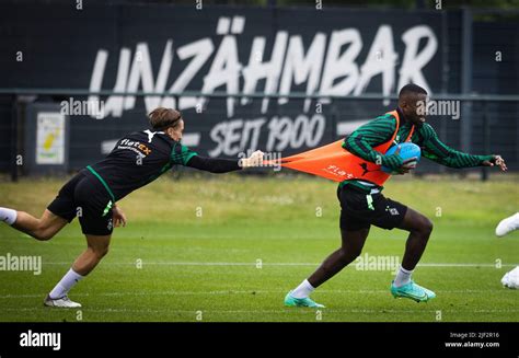 rugby rocco reitz bmg marcus thuram bmg training borussia