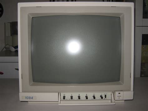 Monitor Commodore 1084 | nIGHTFALL Blog / RetroComputerMania.com 