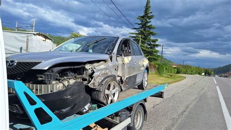 Ardèche trois blessés dans un choc frontal à Saint Jean de Muzols