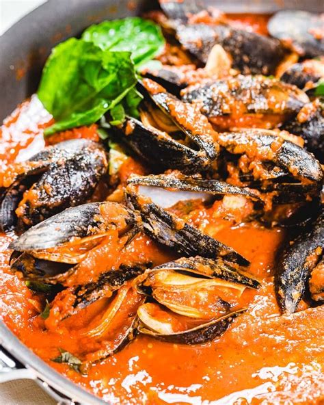 Mussels Marinara - Quick And Easy Seafood Recipe - Sip and Feast