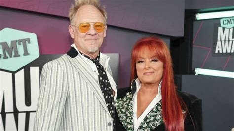 Wynonna Judd Husband: How They Met, Married, and Overcame Adversity ...