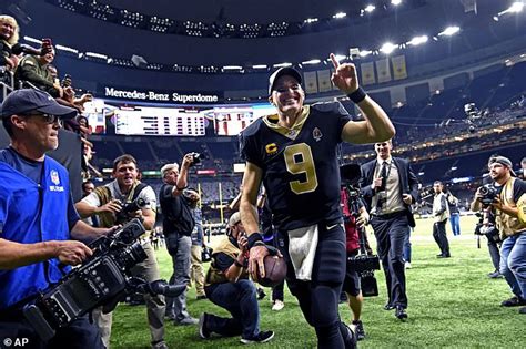 Saints Qb Drew Brees Breaks Peyton Mannings Career Mark For Touchdown