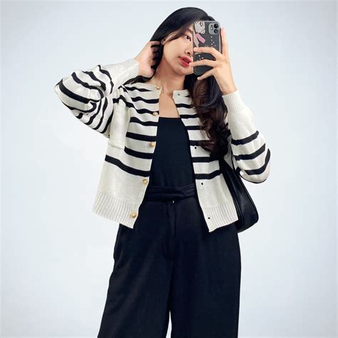 Jual EMIRA CARDIGAN KNIT PREMIUM CROP CARDY OUTER WANITA Shopee Indonesia