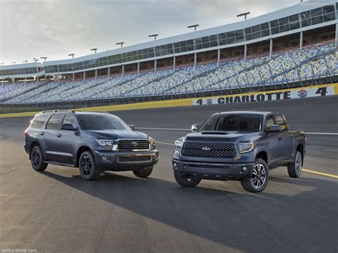 Toyota Tundra Trd Vs Toyota Sequoia Trd Mekanika