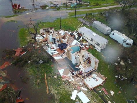 Harvey hammers Rockport, Texas; 1 dead - ABC News