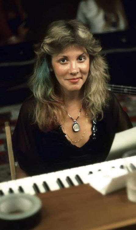 19 Dreamy Vintage Pictures Of Stevie Nicks That Prove Shes Forever