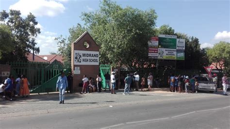 Parents scramble to place their children at Midrand High School ...