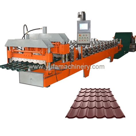 China Metal Glazed Step Tile Roofing Panel Roll Forming Machine