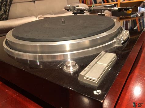 Kenwood QUARTZ Turntable Direct Drive MODEL KD 750 For Sale Canuck