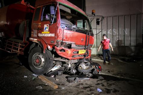 Polisi Cek Ulang Tkp Kecelakaan Truk Pertamina