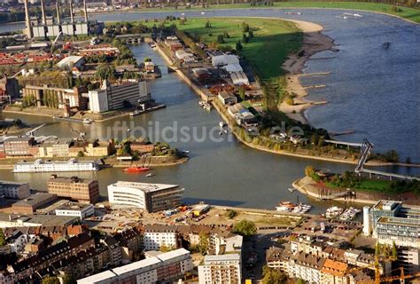 Luftbild D Sseldorf Kaianlagen Und Schiffs Anlegestellen Mit Verlade