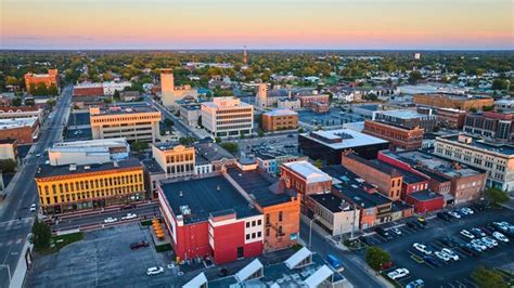 Premium Photo Midwest City Downtown Aerial At Sunset Muncie Indiana