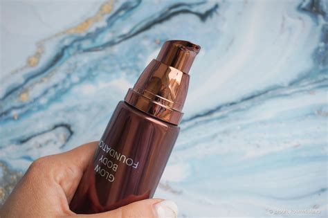 Сиять! SHIK Over The Moon Glow Body Foundation - хайлайтер для тела ...