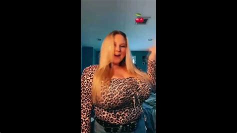 Free Jiggly Tits Porn Videos XHamster