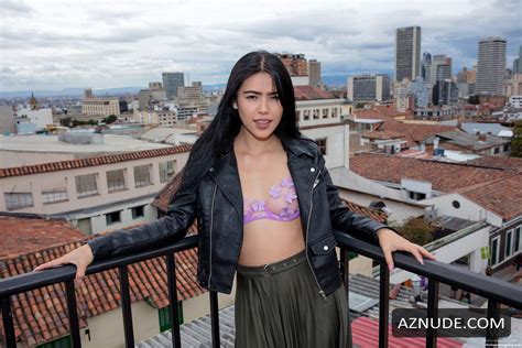 Paolina Sexy Poses Fully Naked Showing Off Her Hot Pussy AZNude