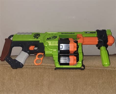 Nerf Zombie Strike Doominator Dominator 24 Dart Gun Blaster Zombie