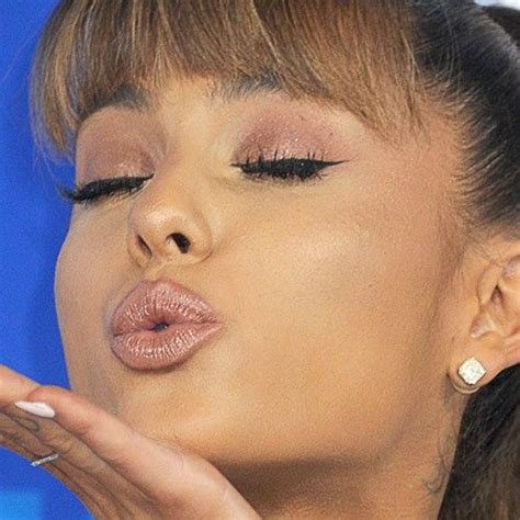 Ariana Grande Recreate Her Make Up Tap The Link Now To See All Our