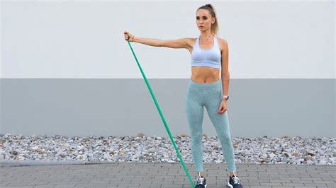 Use These 5 Resistance Band Knee Exercises To Nix Pain