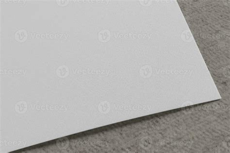 Blank Paper Mockup 31401681 Stock Photo at Vecteezy