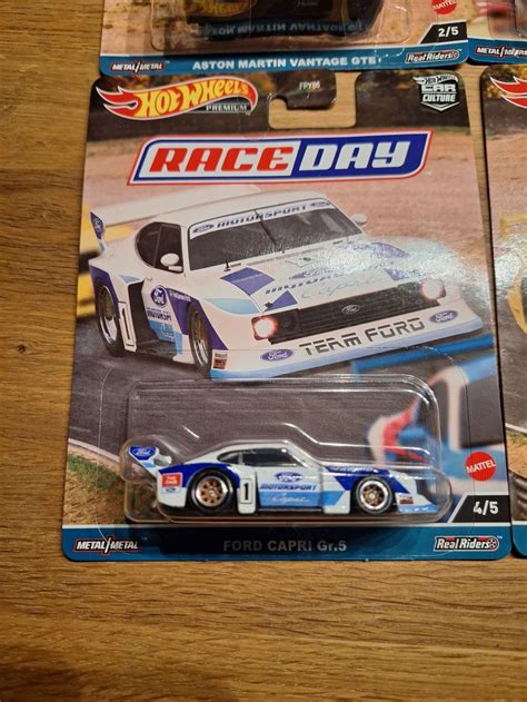 Komplettes Set Hot Wheels Premium Car Cultur Race Day