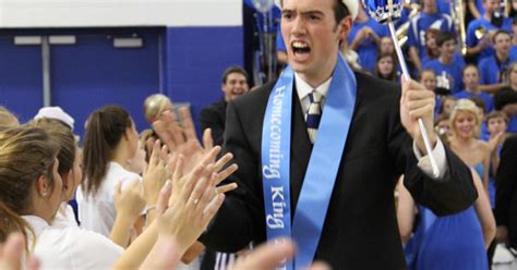 Minnetonka Homecoming King, Mascot Beats The Odds Of Autism - CBS Minnesota