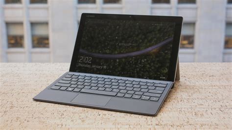 Lenovo Miix 520 review: A Surface Pro clone with a longer battery - CNET