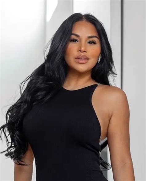 Dolly Castro Biography Facts And Life Story Bignamebio