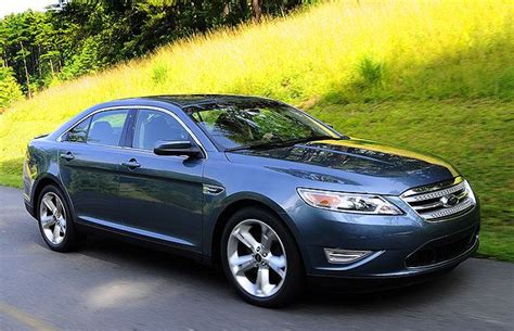 First Drive 2010 Ford Taurus Sho Driving