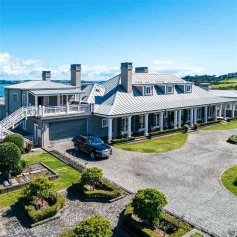 waiheke island holiday home rentals nz stay  waiheke unlimited