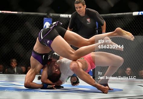 Cat Zingano Da Una De Las Peleas M S Impresionantes En La Ufc Mujeres