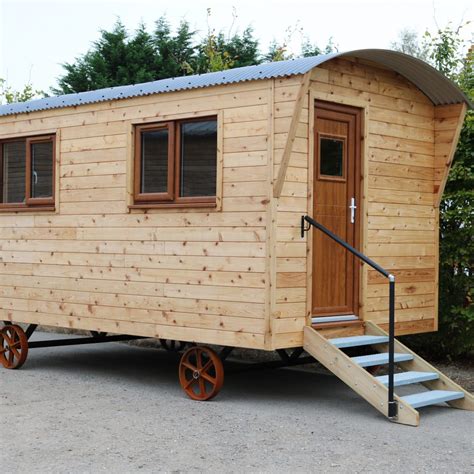 Large Shepherd Hut With Cedar Cladding Quadrabuild