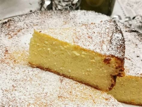 Favola Cremosa Di Ricotta E Limone Dolce Torta Magica Senza Farina