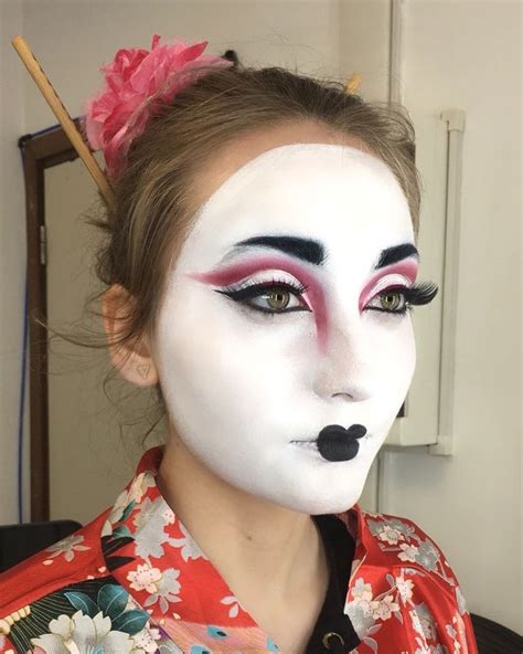 Pin On Fantasy Makeup In 2024 Cute Clown Makeup Clown Makeup Cute Clown