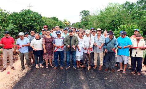 Inauguran un camino más Es un saca cosechas de Topche en Oxkutzcab