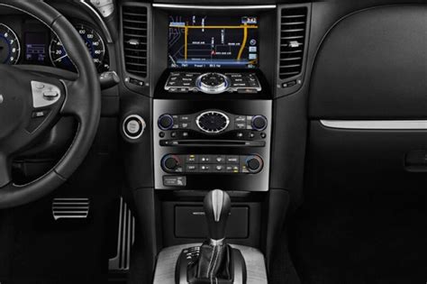 2017 Infiniti QX70: 88 Interior Photos | U.S. News & World Report