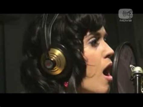 Katy Perry Hot And Cold LIVE YouTube
