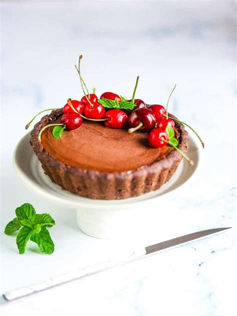 The Chocolate Ganache Tart Everyone Will Love The Picky Eater