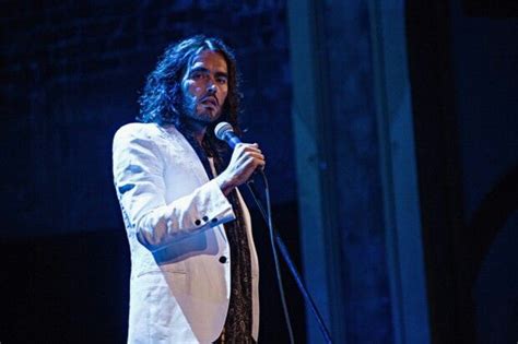 Pin by B B on Russell Brand | Russell brand, Stand up comedy, Comedians