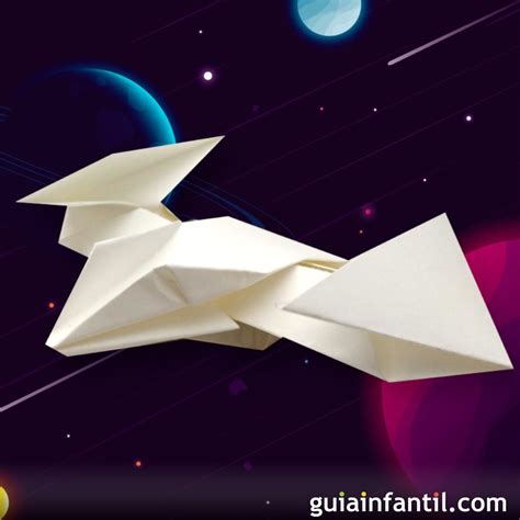 Cómo hacer una nave espacial de origami con papel