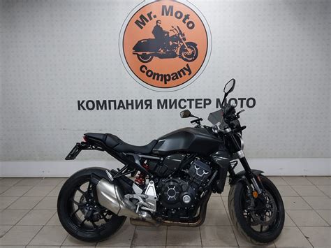 Купить б у Honda CB 1000R инжектор 6 передач в Москве чёрный naked bike 2018 года по цене 1 180