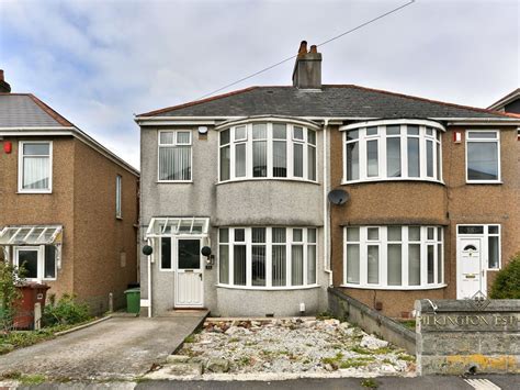 3 Bed Semi Detached House For Sale In Merrivale Road Beacon Park