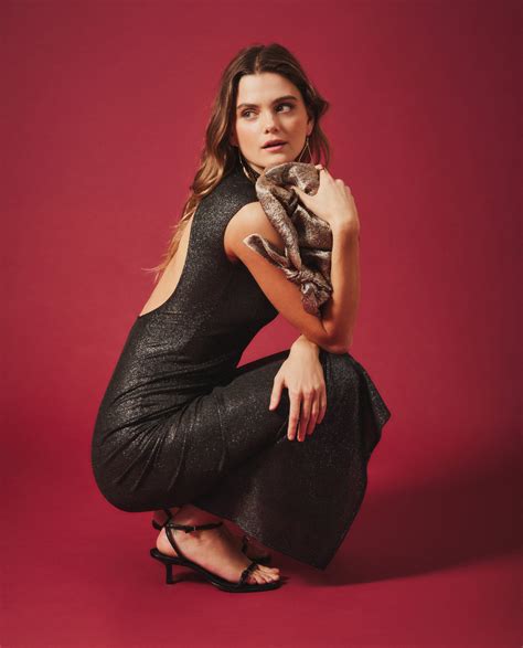 Vestidos Cuello Halter | Elegancia y Estilo THE-ARE