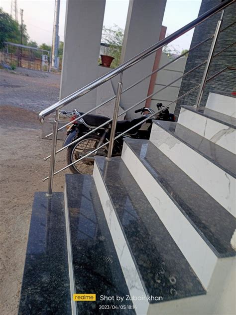 Silver Bar Stainless Steel Railings Mounting Type Floor At Rs Sq