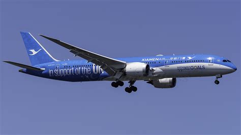 Icelandair Debuts New Livery - Travel Radar