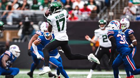 Jets WR Garrett Wilson Had ‘Gritty’ Performance in Win vs. Bills