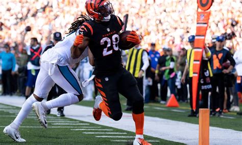 Bengals: Police have refiled menacing charge against RB Joe Mixon