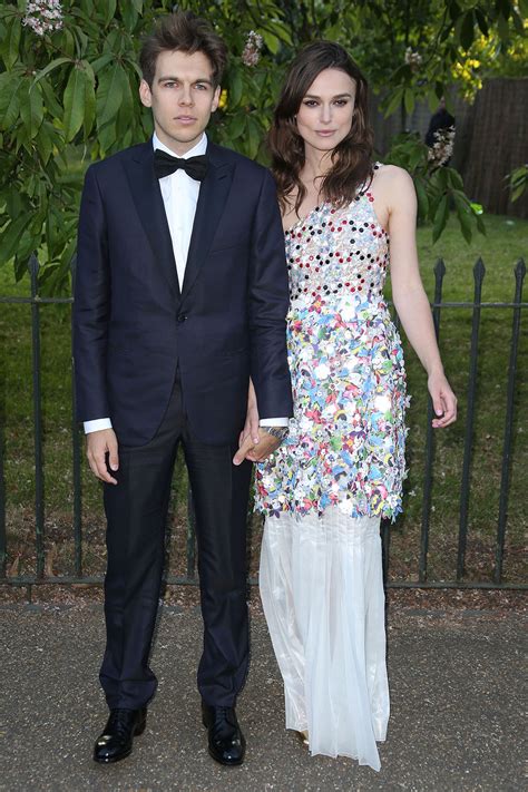 10 Chanel Looks We Love