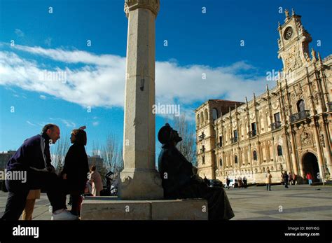 Parador De San Marcos Leon Castile And Leon Spain Stock Photo Alamy